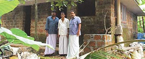 Tech-savvy Group Makes Maranchery WhatsApp-ening Place