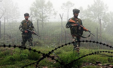 Militants Attack Army Camp in Tangdhar, Two Injured