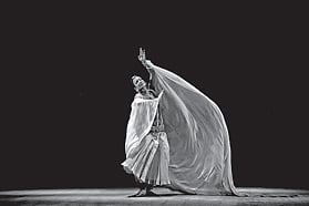 Resonance of Solitude through Dance and Drama