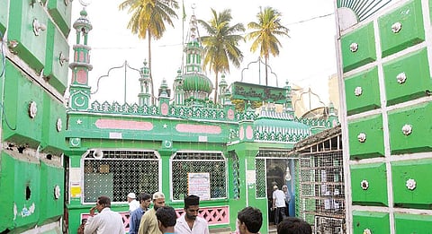 Tawakkal Dargah in Bengaluru; (top) devotees at a Karaga procession | Vinod kumar t