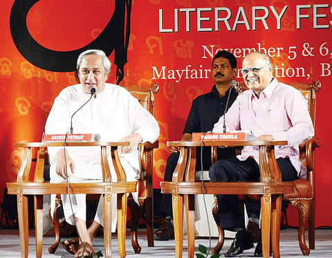 Chief Minister Naveen Patnaik and Editorial Director, TNIE Prabhu Chawla at the concluding session of OLF 2016 | Express