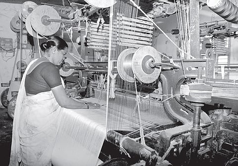Weavers' ordeal continues even in separate Telangana state