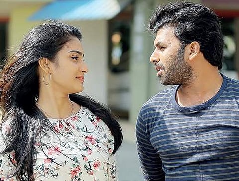 A still from the movie Alamara