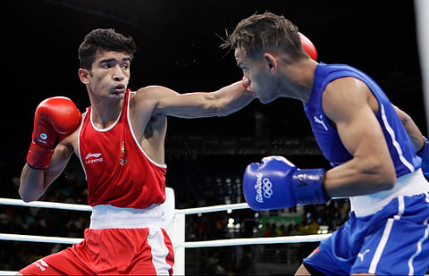 India boxer Shiva Thapa (left) in action. (File | AP)
