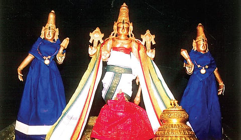 A shrine similar to Vishnu temples in South