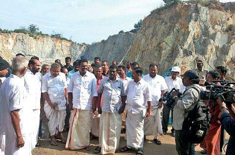 The Assembly Committee on Environment visited Mookunnimala on Thrusday