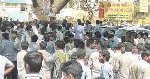 Students of Vignan University staging a protest against the new code of conduct at Vadlamudi in Guntur district on Friday | Express