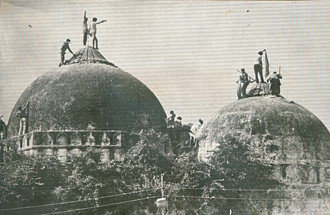 Kar sevaks demolishing the Babri Masjid | PTI