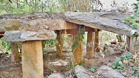 Old ruined structures at Vasanthapura hills |JITHENDRA M