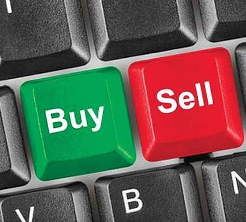 Discount brokerage firms wooing young, tech-savvy investors