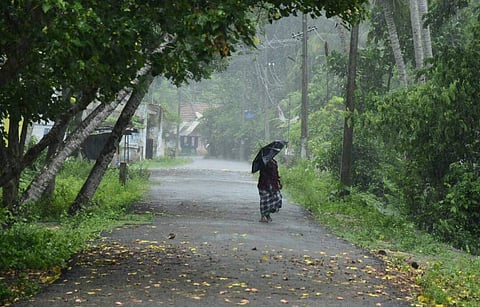 The pre-monsoon showers lash at Kerala on Tuesday, the monsoon is expected in this week.(Photo|BP Deepu)