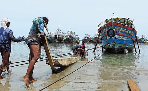 Ahead of the trawling ban, fishermen in the district are berthing their fishing boats at Puthiyappa harbour in Kozhikode on Tuesday | T P Sooraj