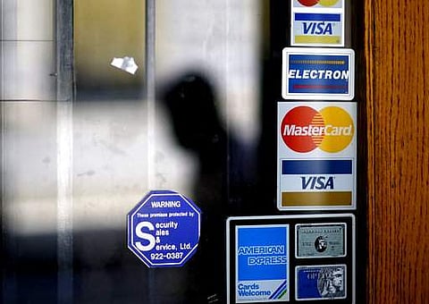 Total credit card spending rose from Rs 13.7 trillion as of November 2004 to Rs 15.6 trillion in November, an annual growth of 14.1%