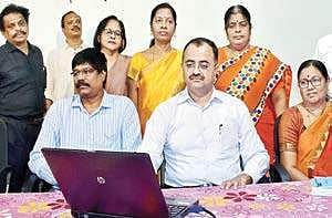 (L) Dr S Ganesan, Registrar, Anna University, and Sunil Paliwal, Principal Secretary, Department of Higher Education, releasing random numbers for engineering courses at AU | Express