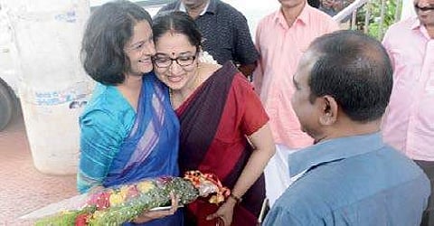 Sub collector Divya S Iyer receiving the new Collector K Vasuki at the Collectorate in Thiruvananthapuram | Express