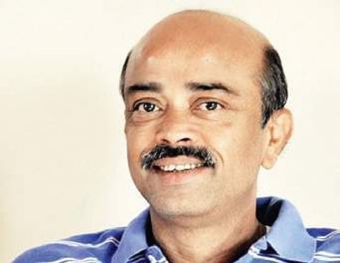 Dr Deepak Amrapurkar