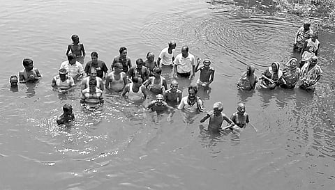 Elders ‘in deep waters’ seek hike in pension