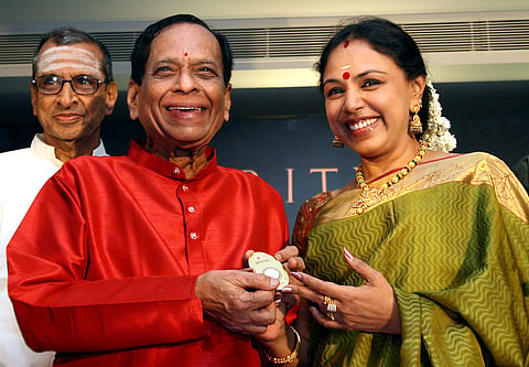 Mangalampalli Balamuralikrishna (left) and Sudha Raghunathan | Express photo/R. Satish Babu