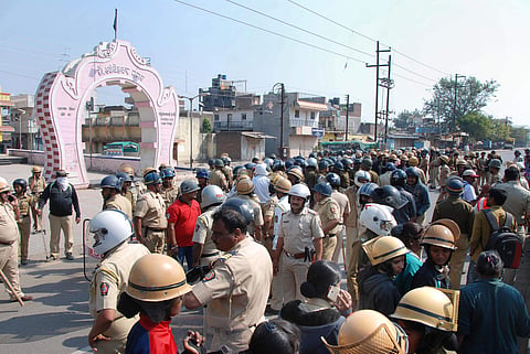 A heavy police bandobast in Bheem Nagar in Aurangabad on Wednesday after Dalits called for Maharashtra Bandh as a protest over Bhima Koregaon violence. (Photo | PTI