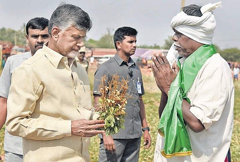 CM N Chandrababu Naidu interacts with a farmer during his visit to BTP reservoir in Anantapur on Wednesday | EXPRESS
