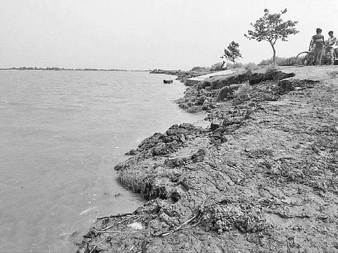 A portion of land at Rashalpur A eroded by Subarnarekha river | Express