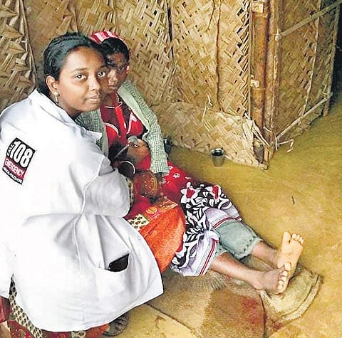 EMT K Roja with Kavitha at the latter’s home on Sunday. | Express Photo Services