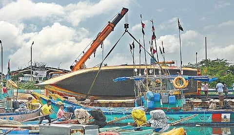 Boats anchored at the Kasimedu fishing harbour | shiba prasad sahu