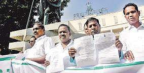 BJD MLAs staging dharna on Assembly premises on Monday | Express