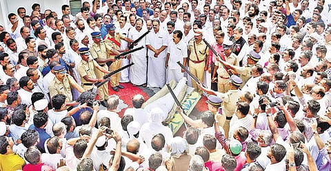 Political leaders and the public gathered at the Thottathumpadi Juma Masjid in Kochi to bid adieu to Wayanad MP M I Shanavas on Thursday | Albin Mathew