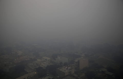 Delhi recorded its highest pollution level of the year a day after Diwali with an AQI of 642. (Photo | AP)