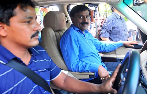 Wanted by CCB sleuths in ponzi scheme, mining baron Gali Janardhan Reddy goes absconding
