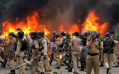 Huge violence had erupted in Panchula, Bathinda following the conviction of Dera Sacha Sauda chief Gurmeet Ram Rahim Singh. (File | AFP)