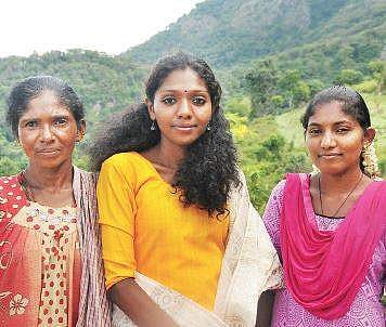 Sandhya with her mother and sister, Sharanya