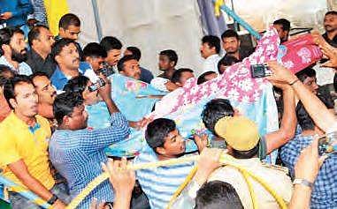 Police shifting MLC Btech Ravi from the protest venue to hospital on 8th day of his indefinite hunger strike for steel plant at Kadapa on Wednesday | EXPRESS