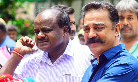 Kamal Haasan met Karnataka Chief Minister HD Kumaraswamy on Monday. (EPS | Pandarinath)