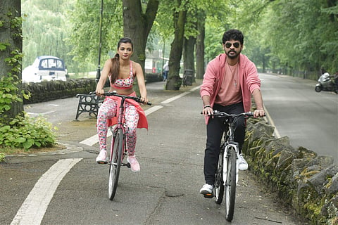 Ashna Zaveri and Vemal in Ivanukku Engeyo Machham Irukku