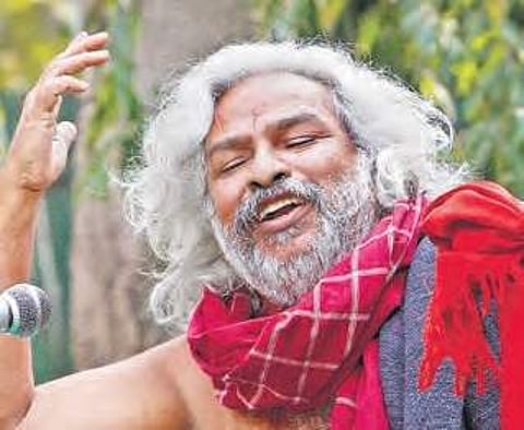 Gadar to take on Chief Minister K Chandrasekhar Rao in Gajwel?