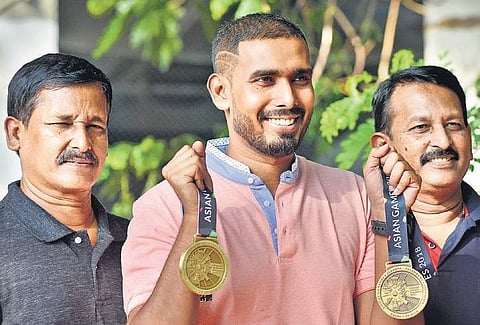 A Sharath Kamal, who won two bronze medals at the Asian Games, with his coaches A Srinivasa Rao (L) & A Muralidhara Rao in Chennai. (Photo | D Sampathkumar/EPS)