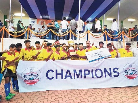 Kahupani team posing with the trophy and cheque of `5 lakh | Express