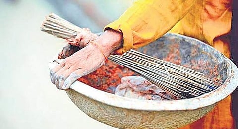 In a recent visit to Chhattisgarh, the Commission recorded 10 sewer deaths since June