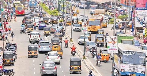 (File) Traffic congestion at East Fort (EPS |Vincent Pulickal)