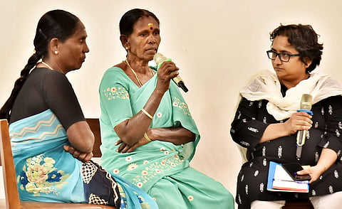 Rakkammal and Meenakshi have been collecting seaweed for forty years and share their experience during the Poromboke Let Fest on Sunday in Chennai. (Photo | EPS/ P Jawahar)