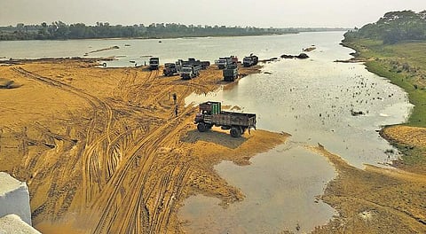 The petitioner accused the government of deliberately discontinuing the Investigator App, which helped verify the genuineness of the permit slips issued for transporting sand.