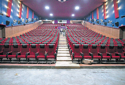 Siddlingeswara Theatre: Talkies of the town