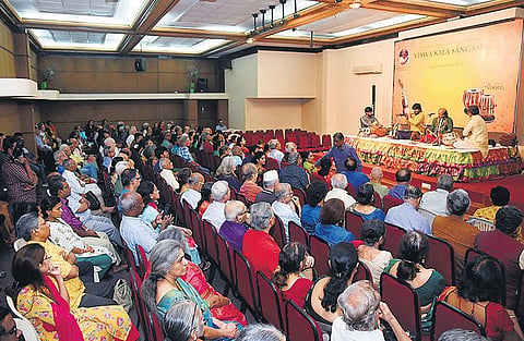 The event was hosted by Viswa Kala Sangama R Satish Babu