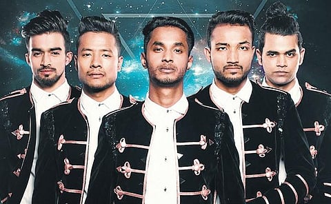 Shaking a leg with MJ5