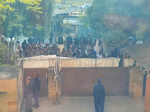 The angry mob raised slogans against the newspaper. (Photo| Twitter/ @PerveizAhmed)