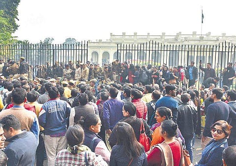 Members of Delhi University Teachers Association protest outside the VC’s office demanding withdrawal of the circular mandating appointment of guest teachers, in New Delhi on Thursday. (Photo| EPS/Parveen Negi)