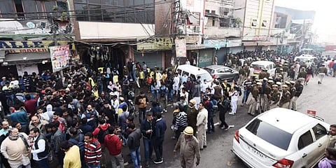 Massive fire broke out in Anaj Mandi area of north Delhi on Sunday morning. (Photo | Parveen Negi, EPS)