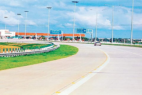 The airport is to come up along the 165-kilometre Yamuna Expressway | Express